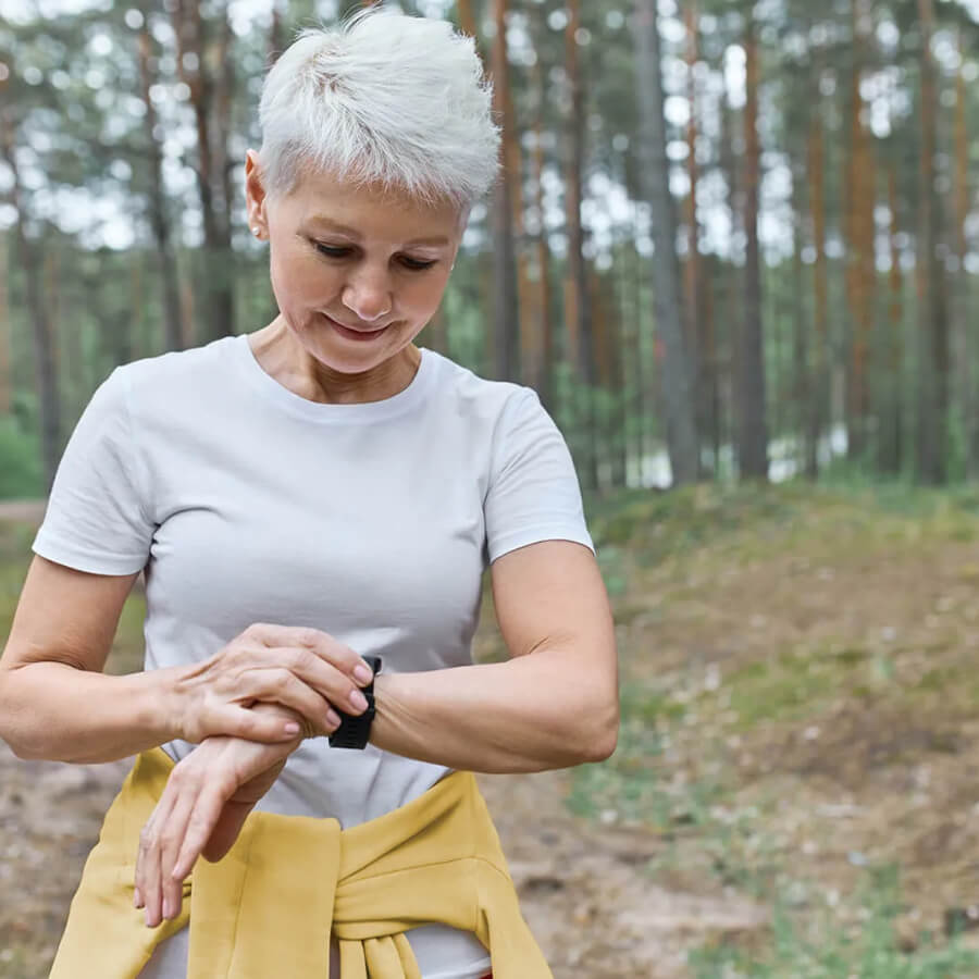 Discover how wearables help prevent vein problems, improve circulation, and empower proactive vein health. Stay ahead with smart technology!